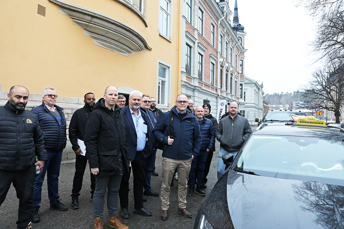 Taxiträff i Söderhamn i slutet av februari. Fack, trafikföretag, politiker och tjänstemän från regionen samlades för att diskutera taxibranschen och offentliga upphandlingar. Foto: Lilly Hallberg